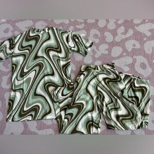 Dressed in lala pant set green swirl NWT XS